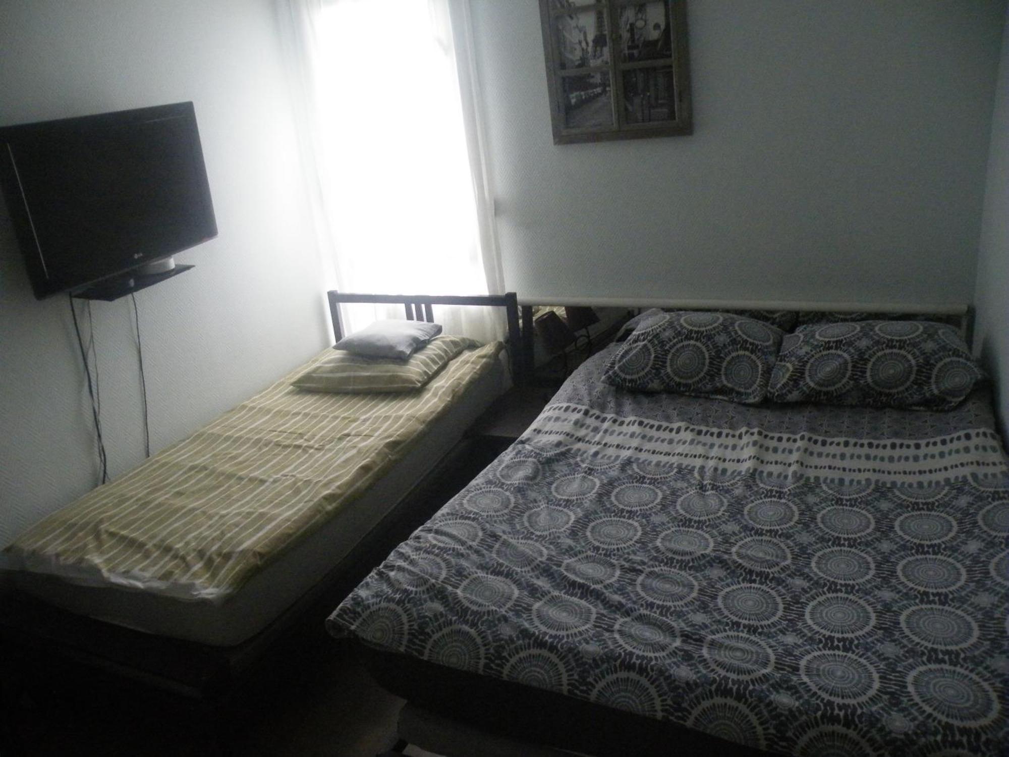 F2 De 30m2 Moin Cher A 25 Min De Paris Jusqu'a 5 Personnes Appartement *
